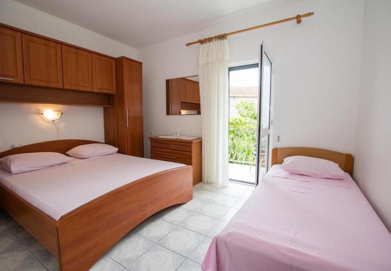 Apartments Juri Sućuraj 外观 照片
