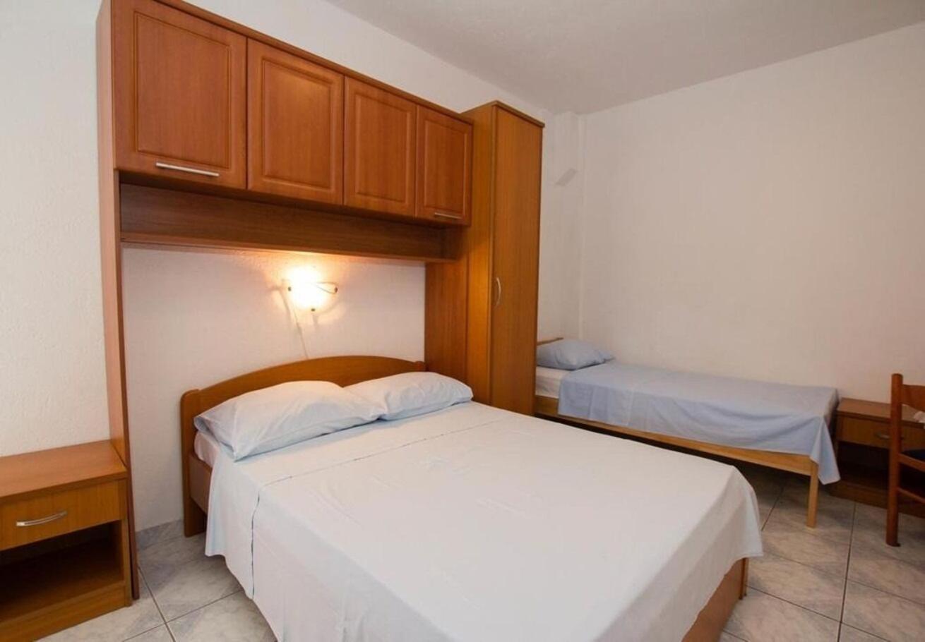Apartments Juri Sućuraj 外观 照片
