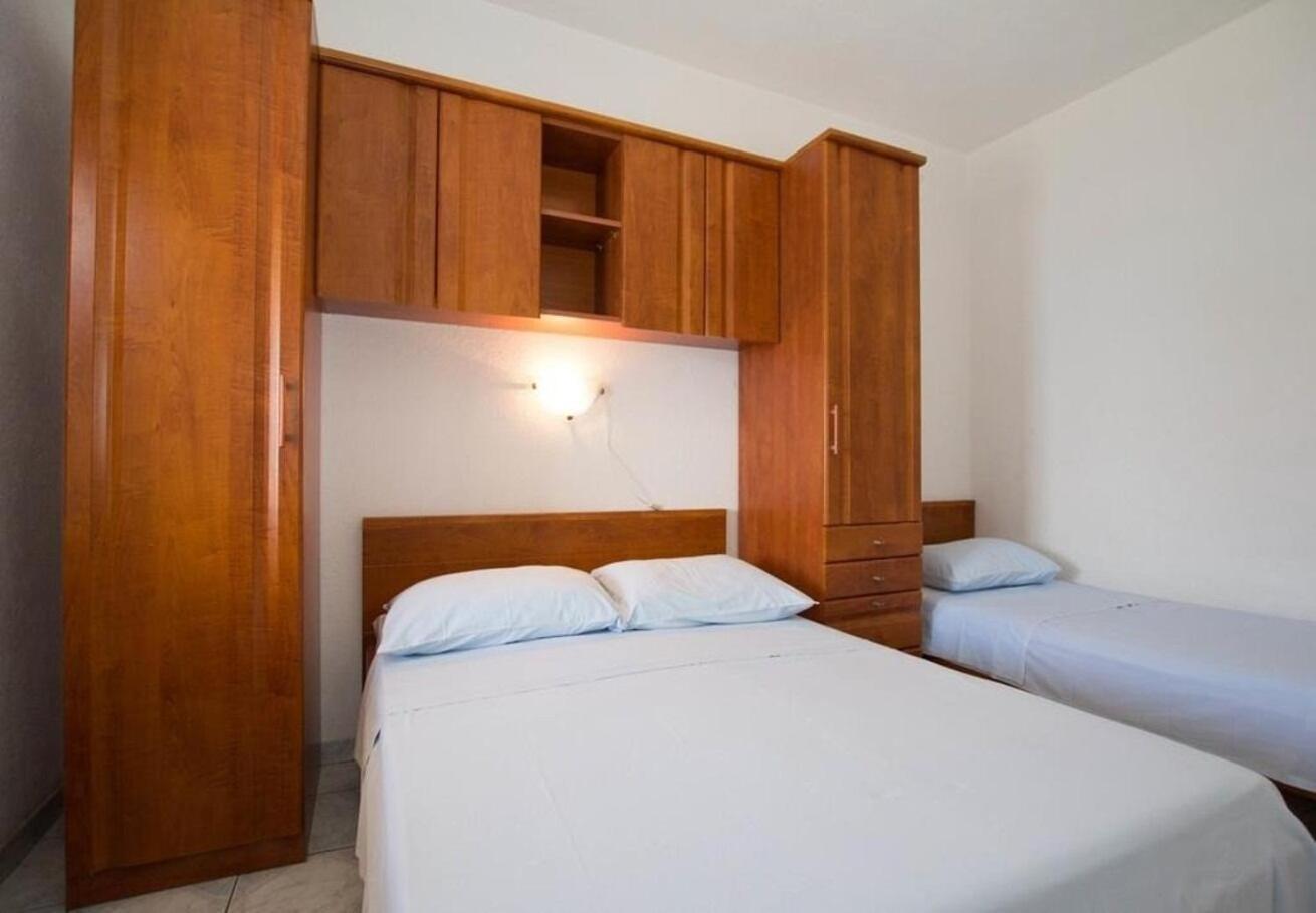 Apartments Juri Sućuraj 外观 照片