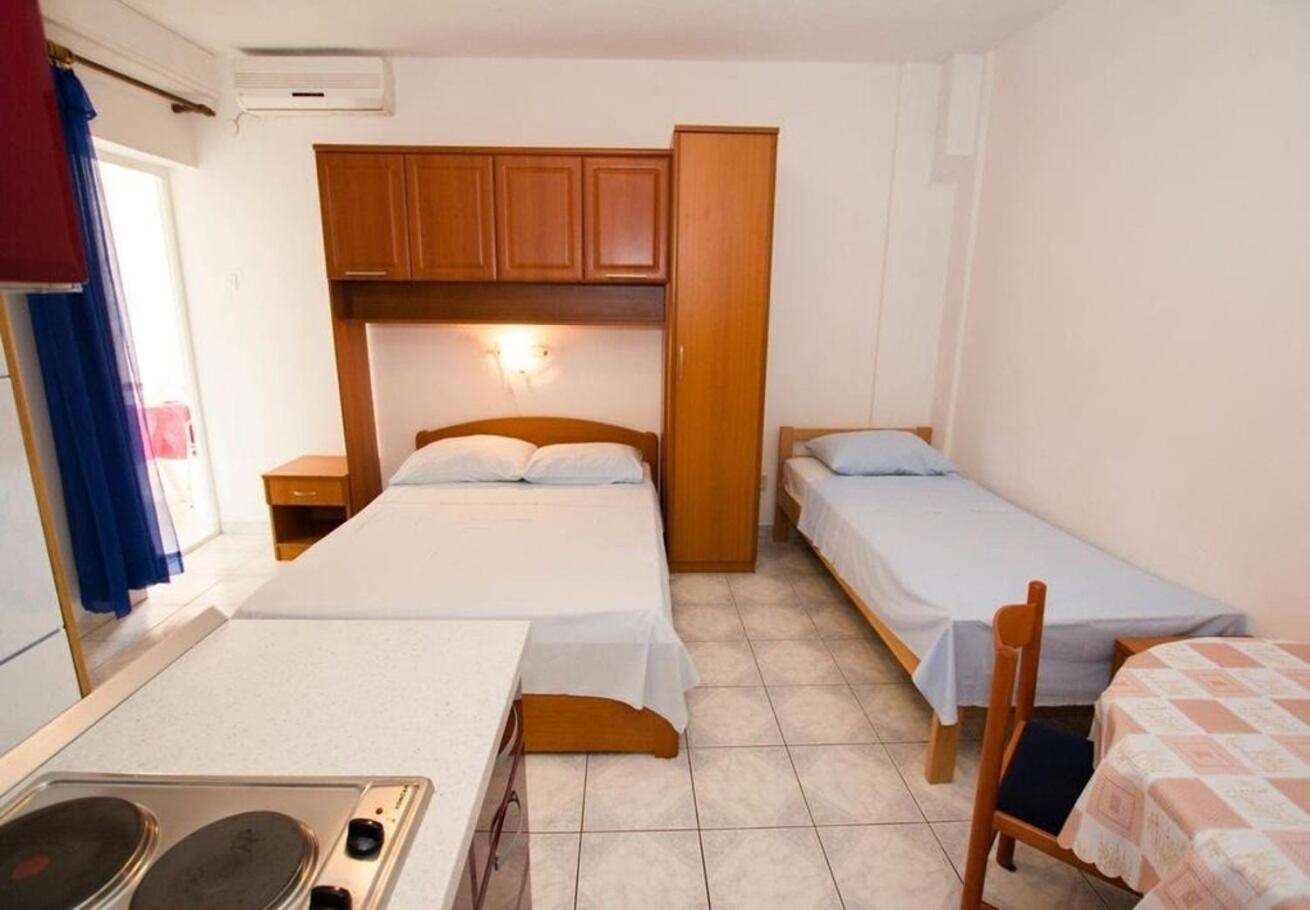 Apartments Juri Sućuraj 外观 照片
